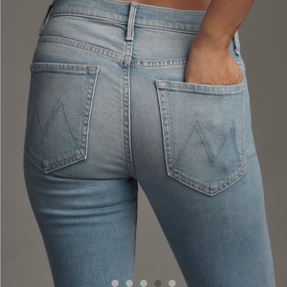 Mother Insider Frayed Ankle Jeans - Picture 5 of 6